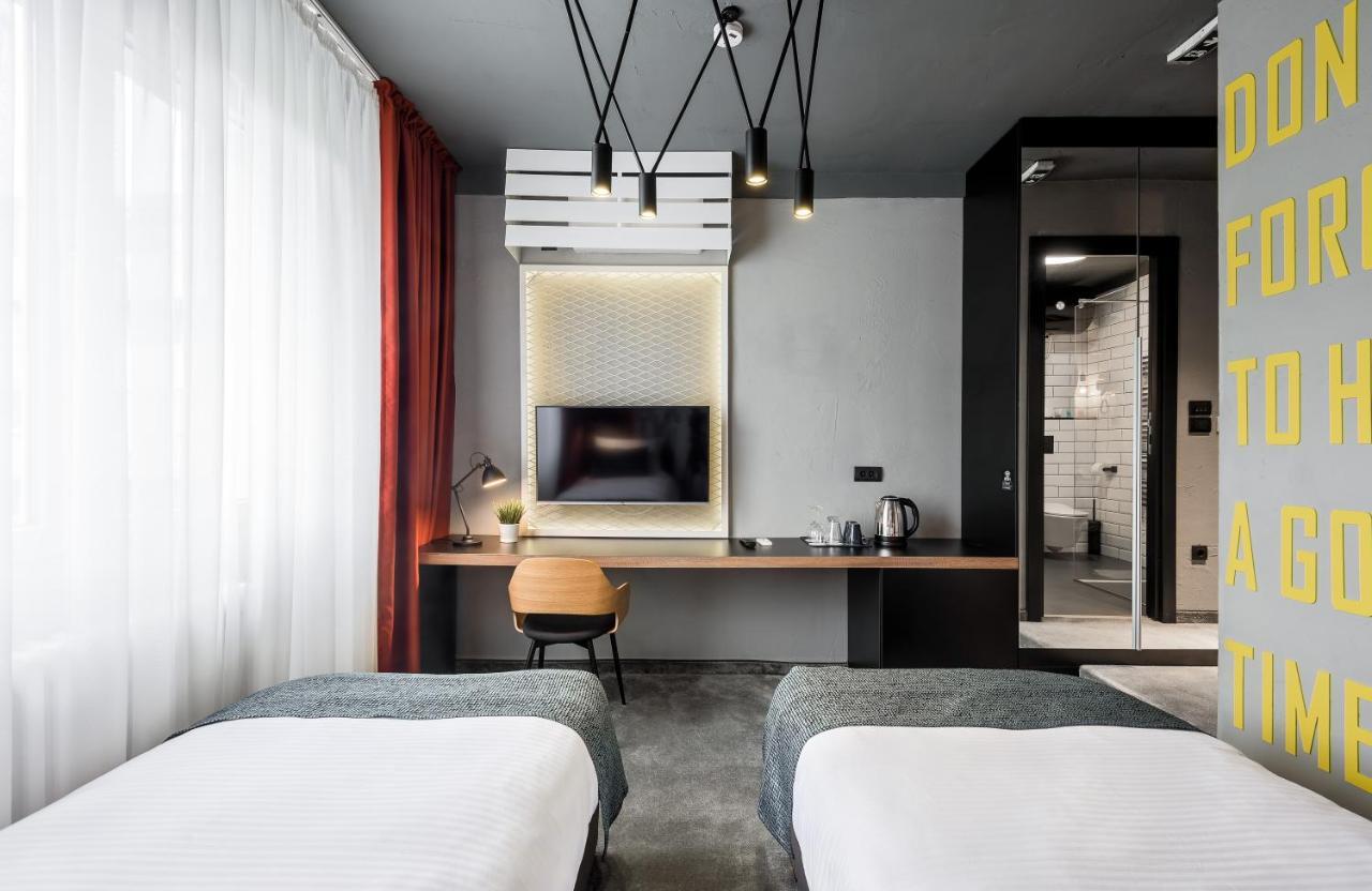 7 Rooms Suites Belgrado Exterior foto