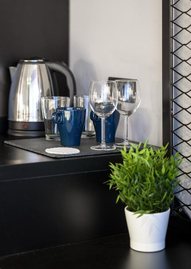 7 Rooms Suites Belgrado Exterior foto